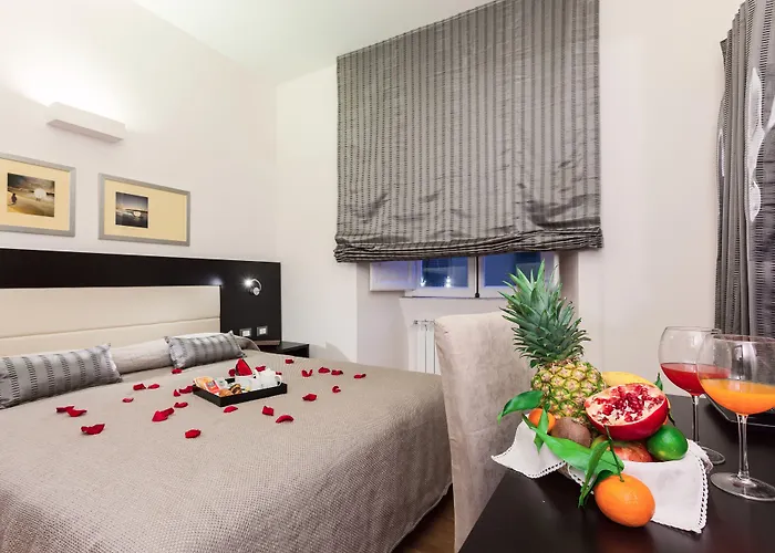 בית הארחה Domus 4*